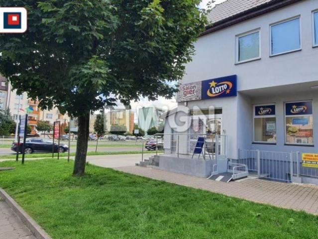 Przestronny lokal 115 m² z dużą salą i parkingiem