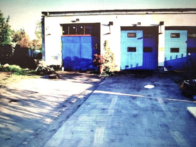 Przestronny lokal 200 m2 z halami, biurem i zapleczem