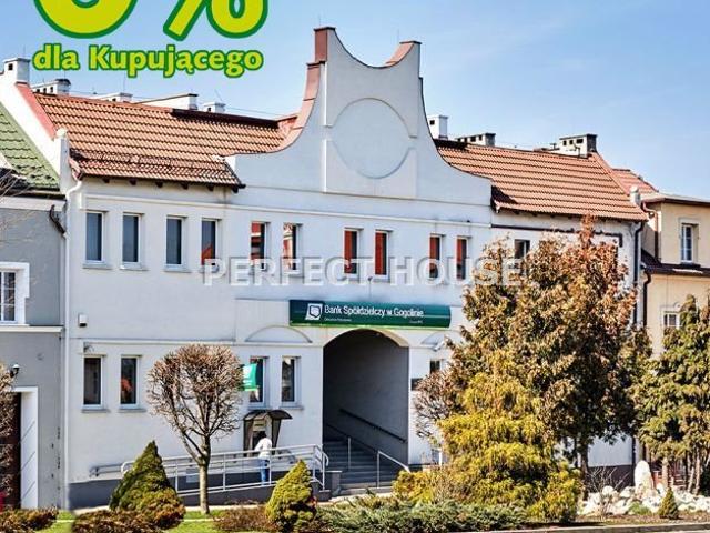 Przestronny lokal 244 m² w centrum Prószkowa z zabytkowym charakterem