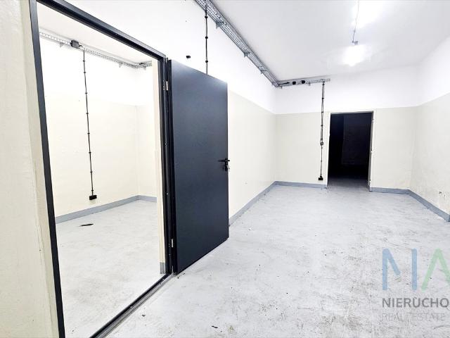 Zapraszam do wynajęcia 251 m² lokalu z parkingiem w Krakowie