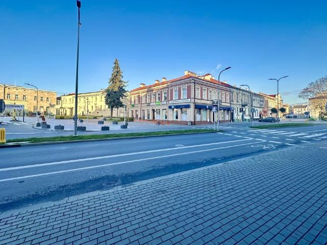 Przestronny lokal 283 m² w centrum Rzeszowa, atrakcyjna cena