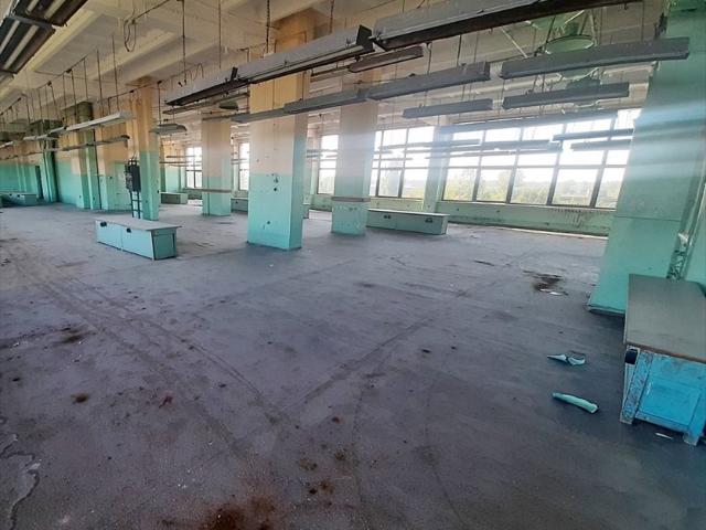 Przestronny lokal użytkowy 400 m² z możliwością adaptacji
