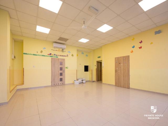 Przestronny lokal usługowy 101 m², idealny pod biuro lub gabinet