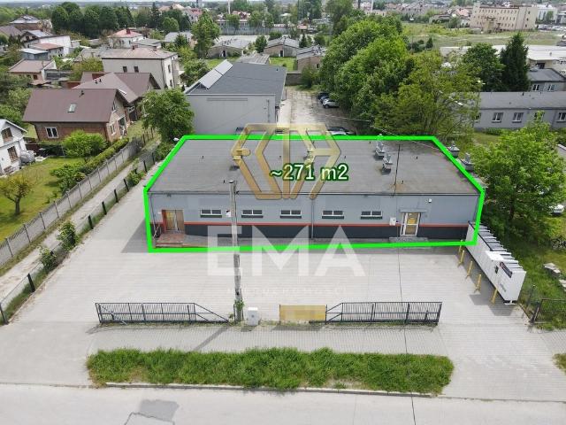 Przestronny lokal usługowy 271 m² przy Reja w Włoszczowie