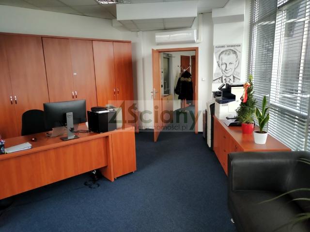 Przestronny lokal biurowy 109 m² z garażem na Pradze Południe polecam!