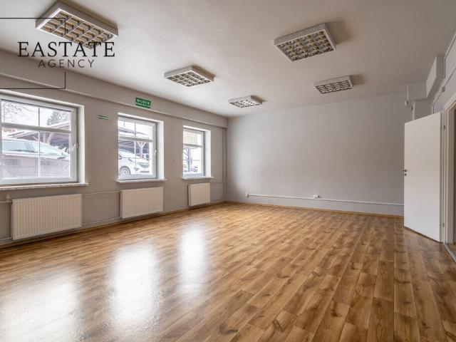 Wynajmę jasny lokal biurowy 110 m² z niezależnym wejściem