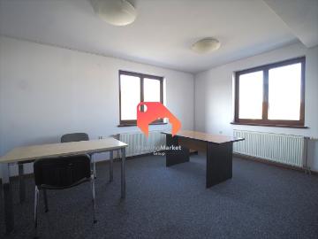 Przestronny lokal biurowy 120 m2 z parkingiem i dostępem do S17