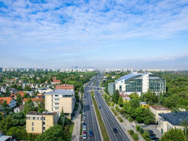 Do sprzedania przestronny lokal biurowy 389 m² w Wilanowie