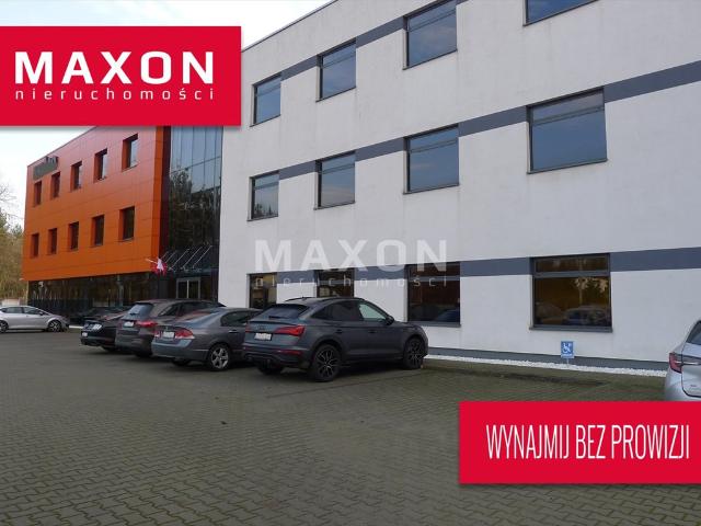 Przestronny narożny pokój biurowy 50 m², klimatyzacja polecam