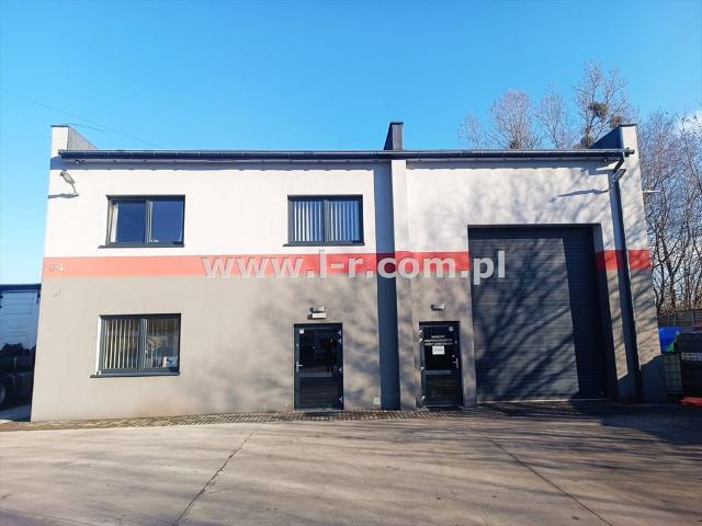 Przestronny obiekt 251 m2 na działce 18 arów z garażem i zapleczem
