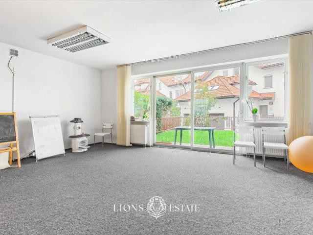 Przestronny segment na Mokotowie 320 m² polecam