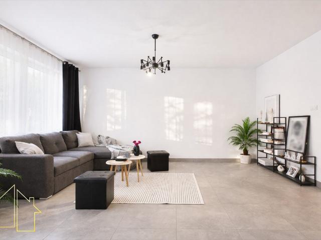 Przestronny segment 137 m² bezczynszowy, gotowy do wprowadzenia