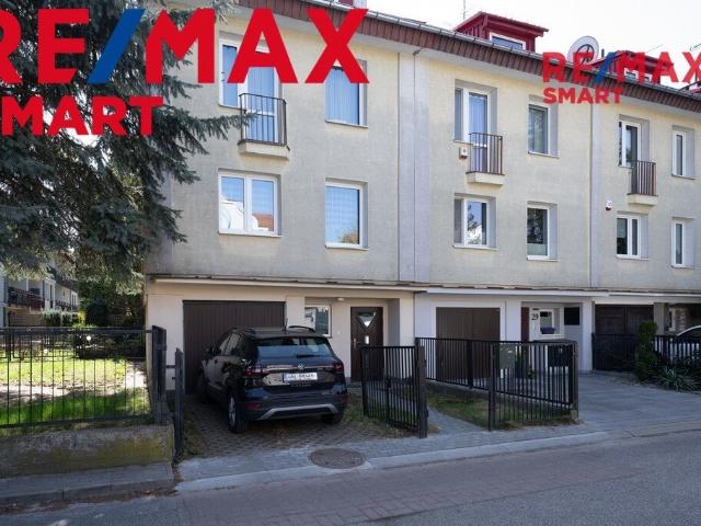 Przestronny segment 220 m² z garażem i ogrodem na Ursynowie