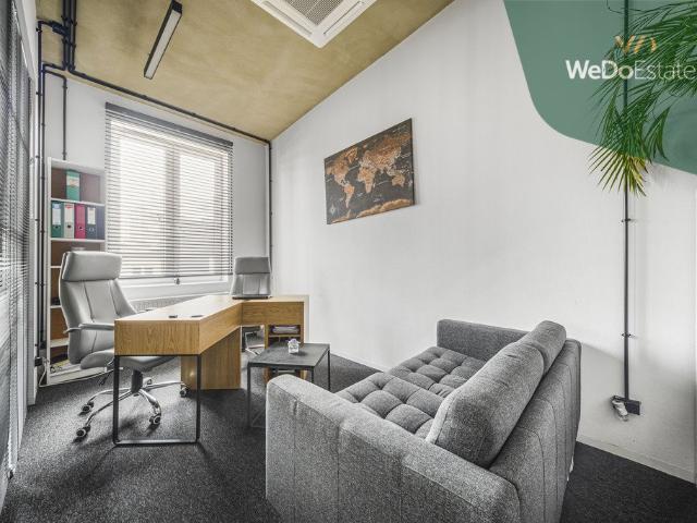 Przestrzeń biurowa 248 m² w rewitalizowanej fabryce zapraszam