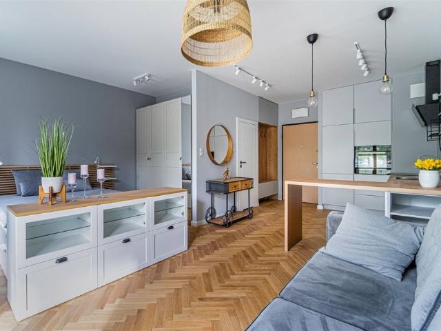 Przestrzenne studio 38m2, Wilanów, ul. Zdrowa