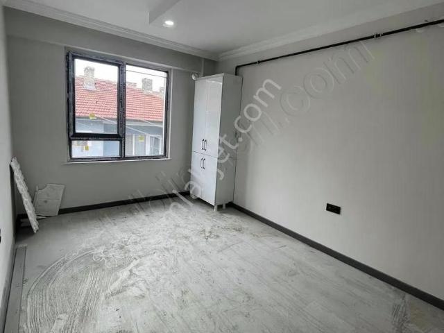 Pt Büyükdere Mahallesi Üniversite Yaknı Satılık 1+1 Apart Daire