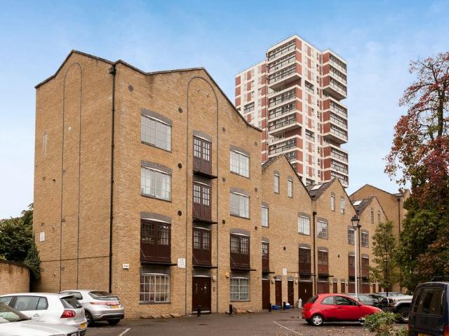 Pump House Close, Canada Water SE16 1 bed apartment to rent £1,950 pcm £450 pw