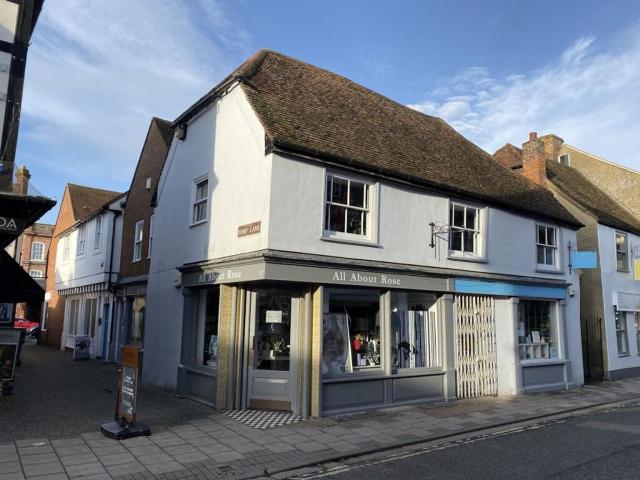 Pump Lane, Thame OX9, 2 bed flat to rent, £1,600 pcm | PrimeLocation