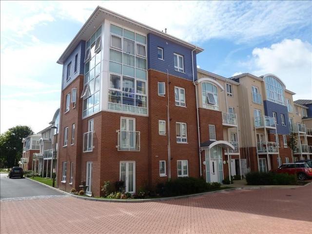 Pumphouse Crescent, Watford WD17, 2 bed flat to rent, £1,650 pcm | PrimeLocation