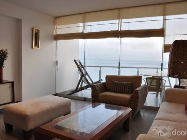 Punta Hermosa, departamento con vista al mar primera fila en Malecón Central