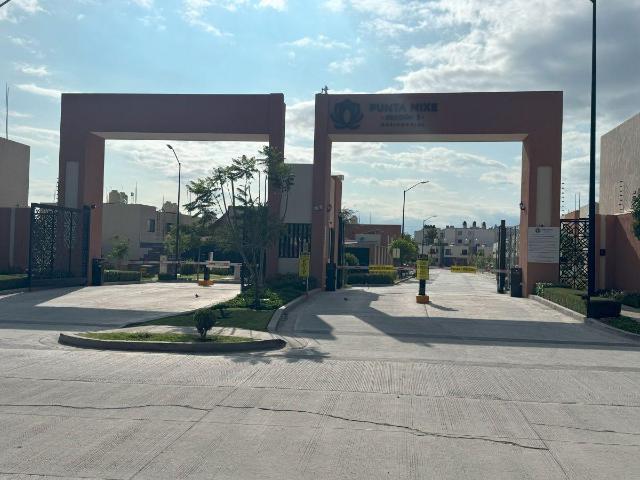 Punta Mixe casa nueva en renta con casa club