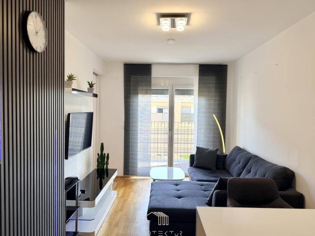 PUNTIGAM: Helle 2 Zimmer Wohnung mit überdachtem Balkon und optionaler Tiefgarage