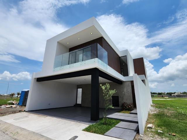 Punto Lomas, Casa a estrenar con rec?mara en planta baja