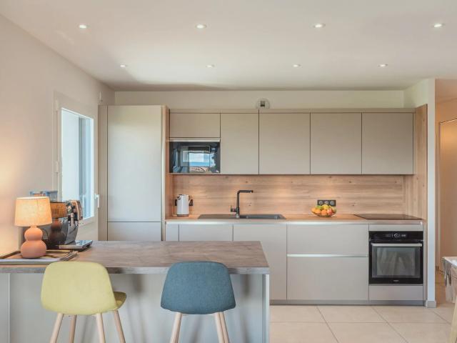 Publier Appartement Type 4 de 90 m² Vue Lac 2 Garages. 90m² Publier