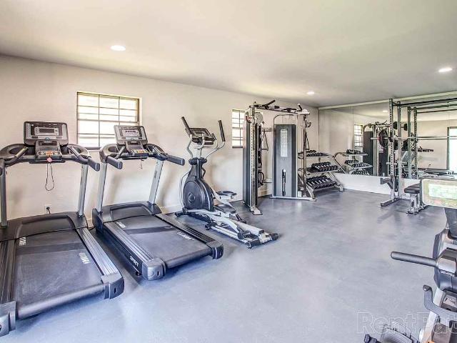 Puckett Pointe 1 Bedroom Apartment for Rent at 3027 Puckett Rd, Kansas City, KS 66103 Rosedale