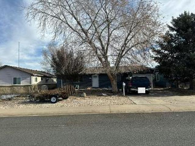 Pueblo St