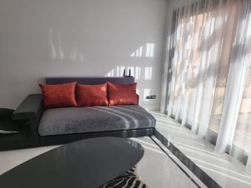 Middle Floor Apartment in Puerto Banús