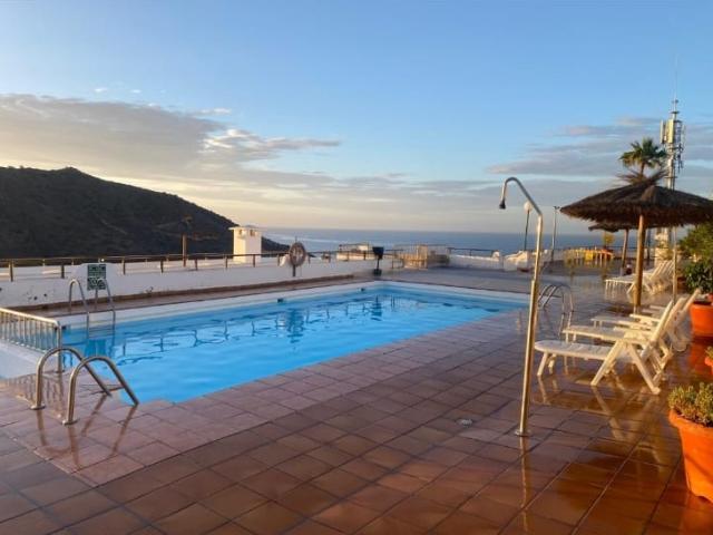 Puerto Rico – Amplio apartamento con gran terraza en el complejo Jacaranda, sin escaleras y apto para silla de ruedas