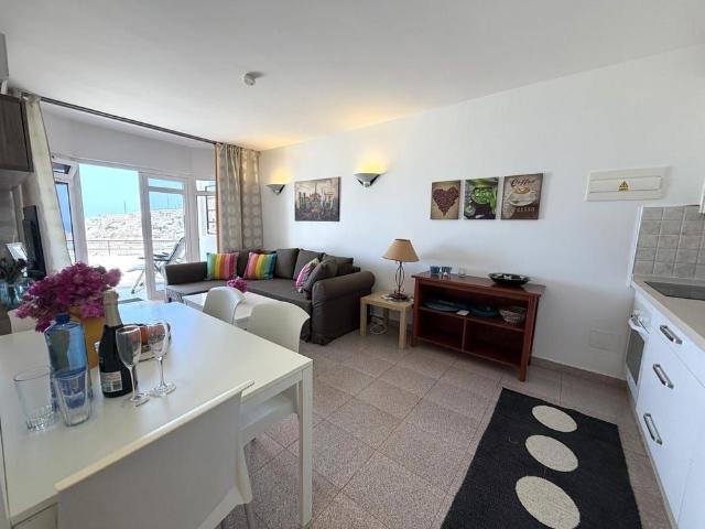 Puerto Rico, Canary Islands 35130