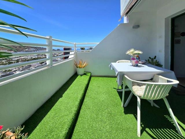 Puerto Rico, Canary Islands 35130