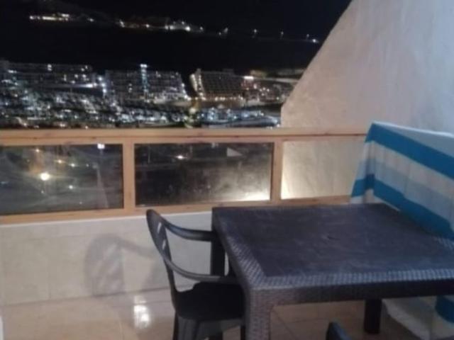 Puerto Rico – Luminoso apartamento con terraza, vistas abiertas y piscina comunitaria