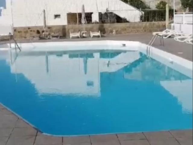 Puerto Rico – Luminoso apartamento con terraza, vistas abiertas y piscina comunitaria