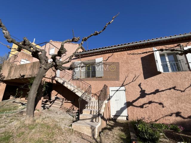 Puget Ville Maison mitoyenne de 102.20m2 2 chambres Jardin non clôturé