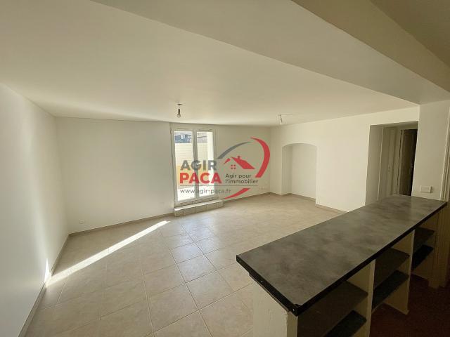 PUGET LOCATION APPARTEMENT 2P AVEC TERRASSE