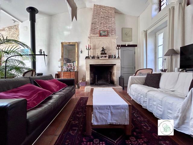 PUGNAC Espace et Nature aux portes de Bordeaux 196m² Pugnac