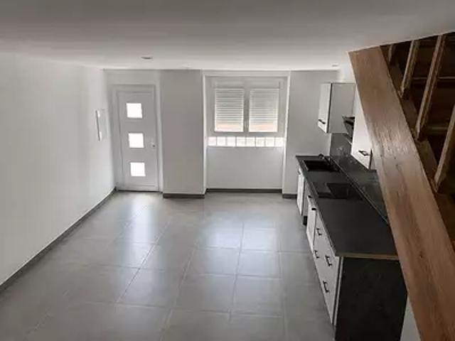 Puichéric 11700 Achat / Vente maison 3 pièces t3 au dernier étage