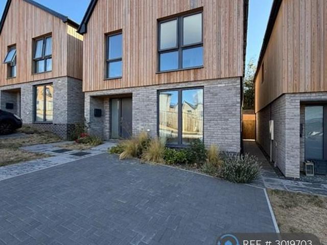 Pulling Road, Exeter, EX4 4 bed detached house to rent £2,200 pcm £508 pw