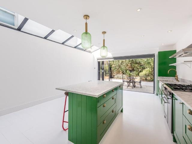 Purves Road, London NW10, 4 bed terraced house to rent, £5,850 pcm | PrimeLocation