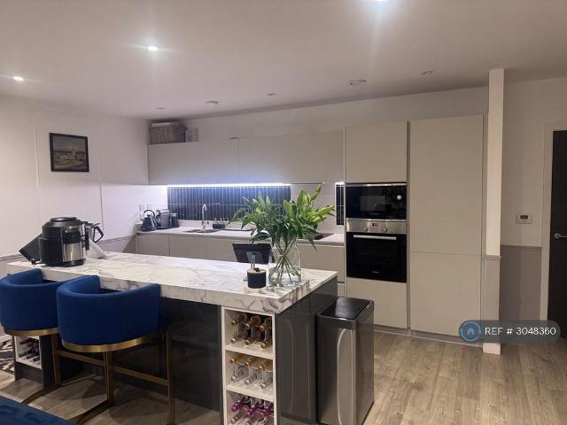 Purbeck Gardens, London, SE26 1 bed in a flat share to rent £950 pcm £219 pw
