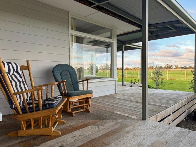 Purchase Place |The Perfect Rural Entry