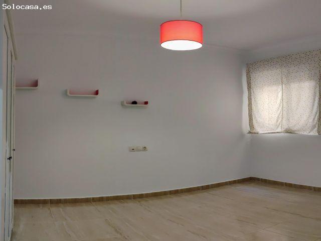 PURCHENA ALMERÍA. VENTA DE PISO DE 2 HABITACIONES, CON ASCENSOR Y GARAJE