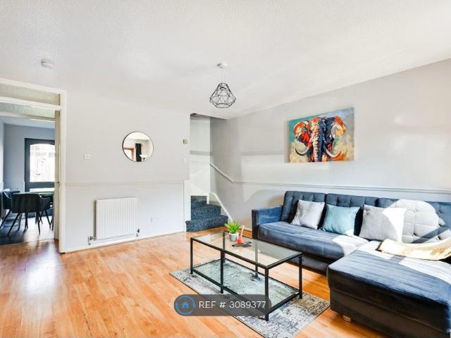 Purdy Street, London E3, 2 bed terraced house to rent, £3,325 pcm | PrimeLocation