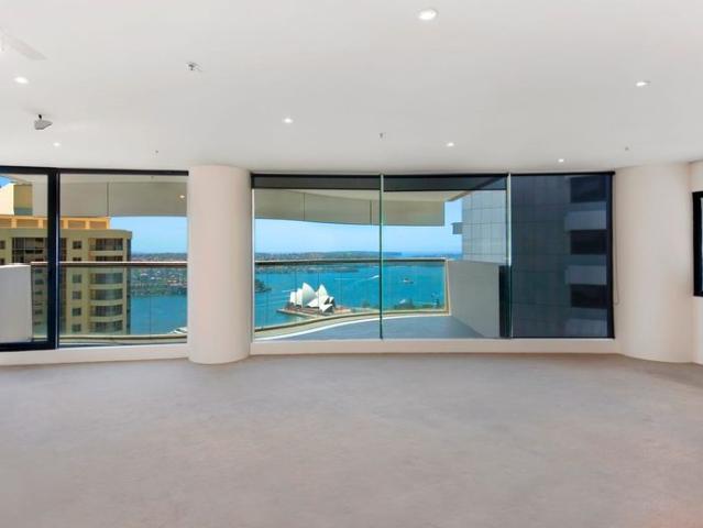 PURE LUXURY IN THE CBD OF SYDNEY IMPRESSIVE HARBOUR VIEWS AND LIFESTYLE