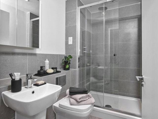 Purl House, Newbury RG14, 2 bed flat to rent, £1,665 pcm | PrimeLocation