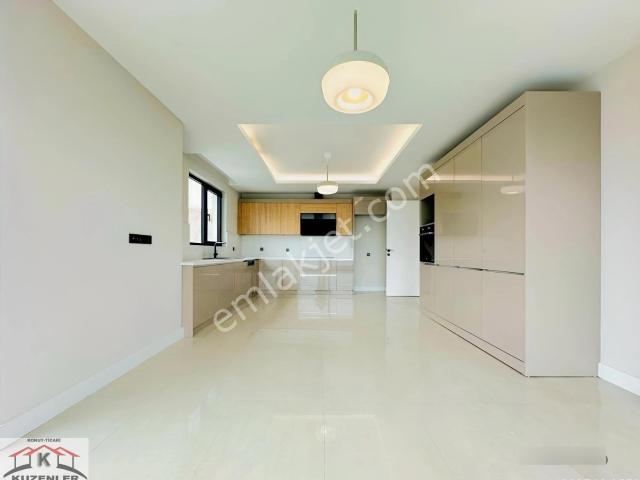 Pursakların İncisi Pineta Konutları_k.otoparklı 211m2 10kat 4+1