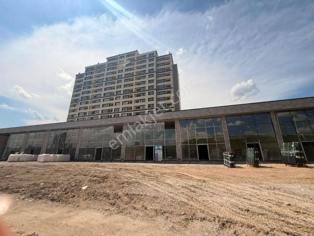 Pursaklar Saray'da Protokol Yolu Üzerinde Satılık 1+1 Daire